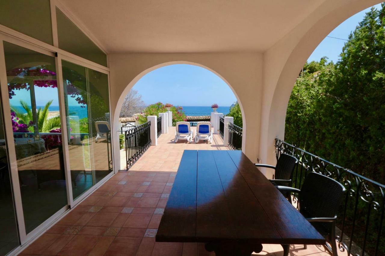Villa Calalga Сasa Frente A La Playa Con Piscina Privada Calpe Esterno foto